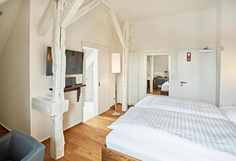 스탠다드 룸, Zur Wartburg