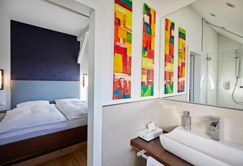 스탠다드 룸, Zur Wartburg