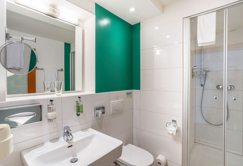 غرفة قياسية فردية, Bayrischer Hof