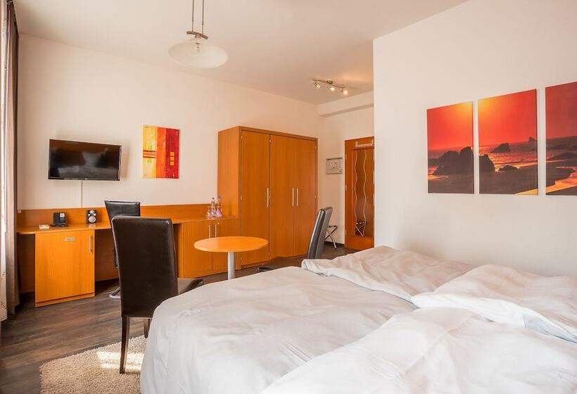 غرفة قياسية, Bayrischer Hof