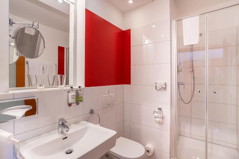 غرفة قياسية, Bayrischer Hof