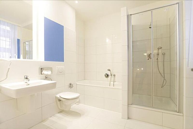 غرفة قياسية, Bayrischer Hof