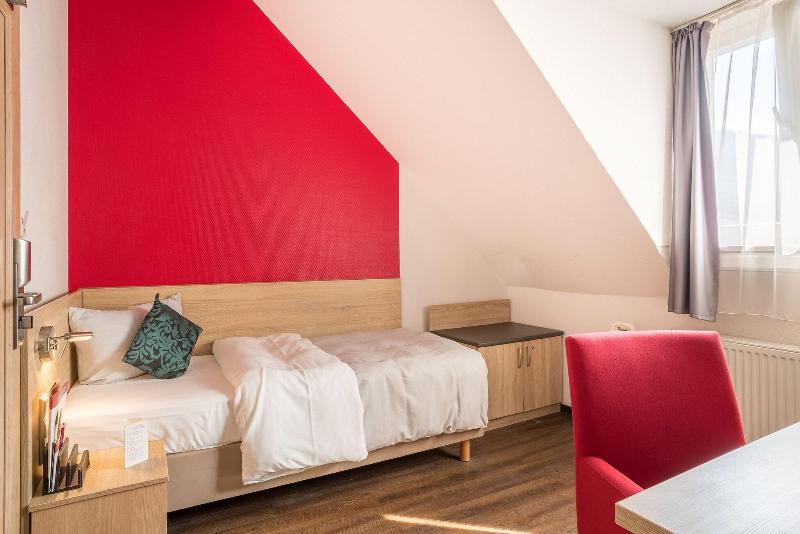 غرفة قياسية فردية, Bayrischer Hof