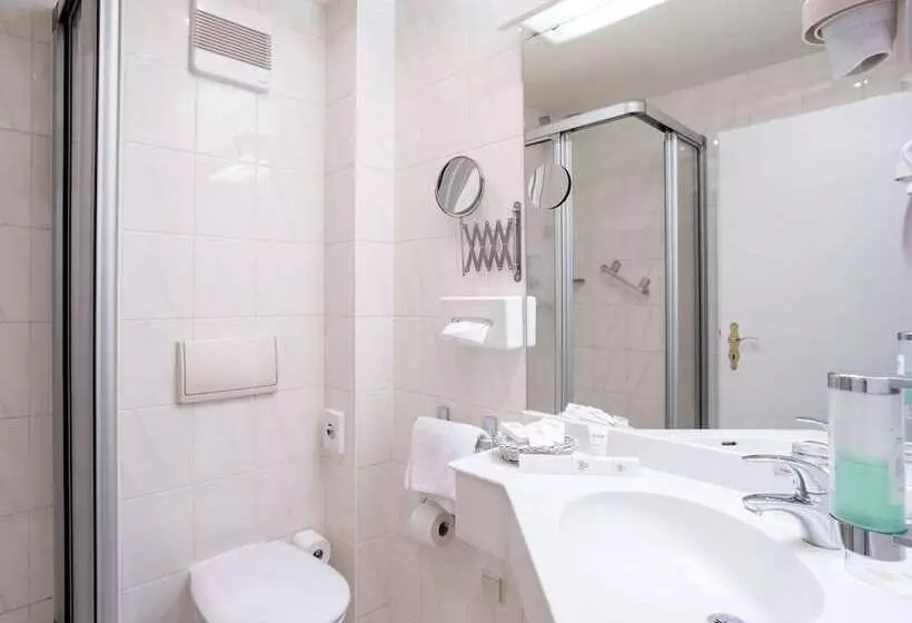 اتاق استاندارد, Burghotel Staufenberg