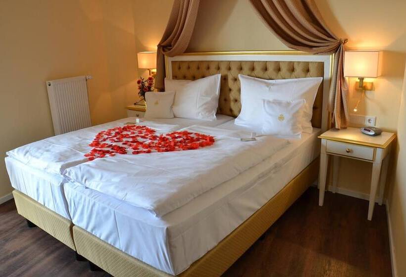 Standard Room, Burghotel Staufenberg