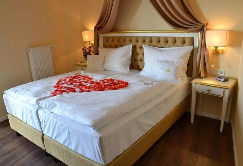 اتاق استاندارد, Burghotel Staufenberg