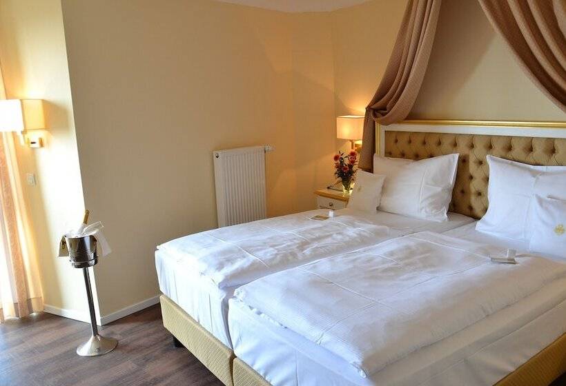 اتاق استاندارد, Burghotel Staufenberg