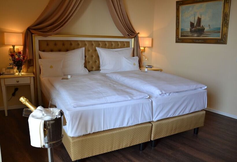 Standard Room, Burghotel Staufenberg