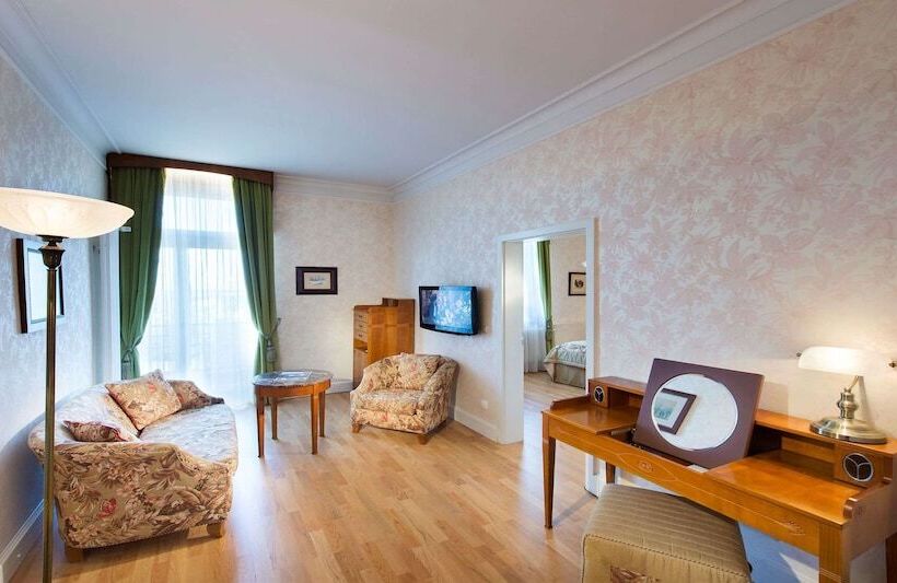 Люкс, Das Palmenwald Schwarzwaldhof, Bw Signature Collection