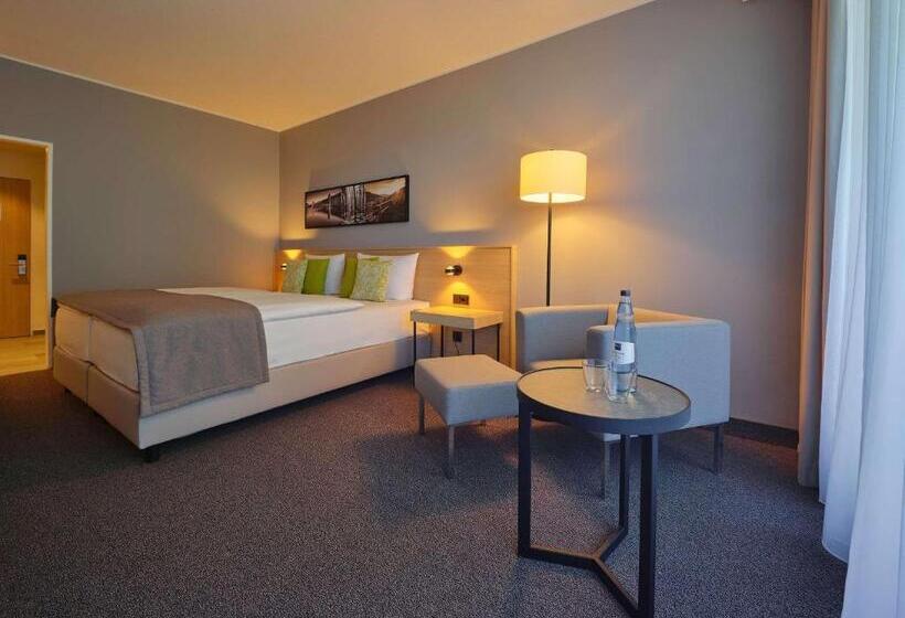 غرفة ديلوكس مزودة بشرفة, Fletcher Hotel Restaurant Arnsberg Sauerland