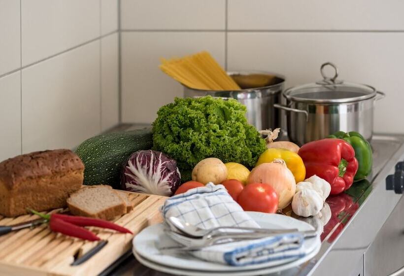 آپارتمان 1 خوابه, Europa