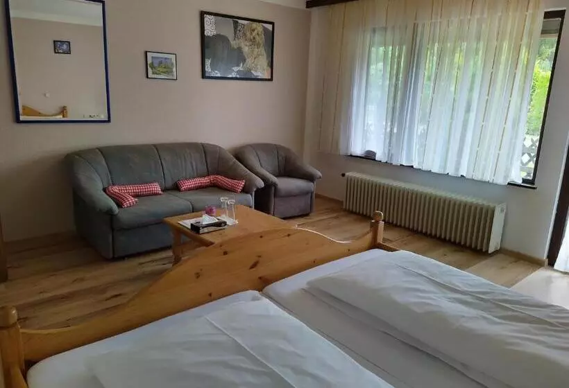 Quarto Triplo Estandar Vista Jardim, Faller