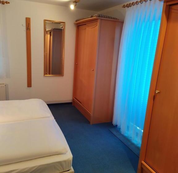 Полулюкс с Балконом, Faller