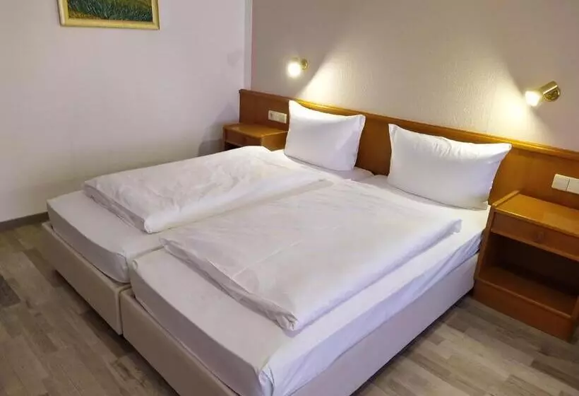 Quarto Estandar com Sacada, Faller
