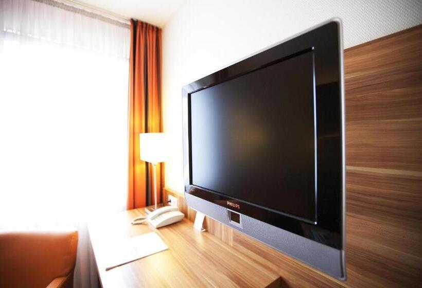 غرفة بيزنس, Hirsch