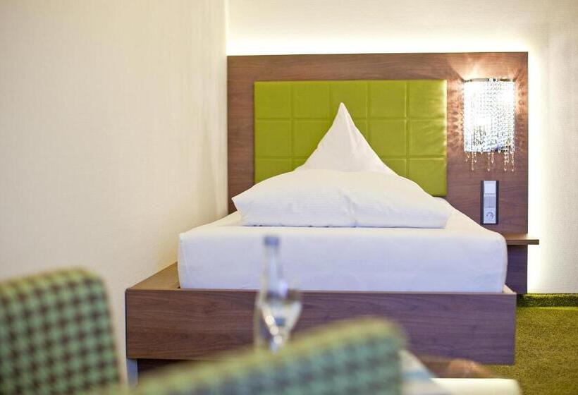 غرفة قياسية فردية, Hirsch