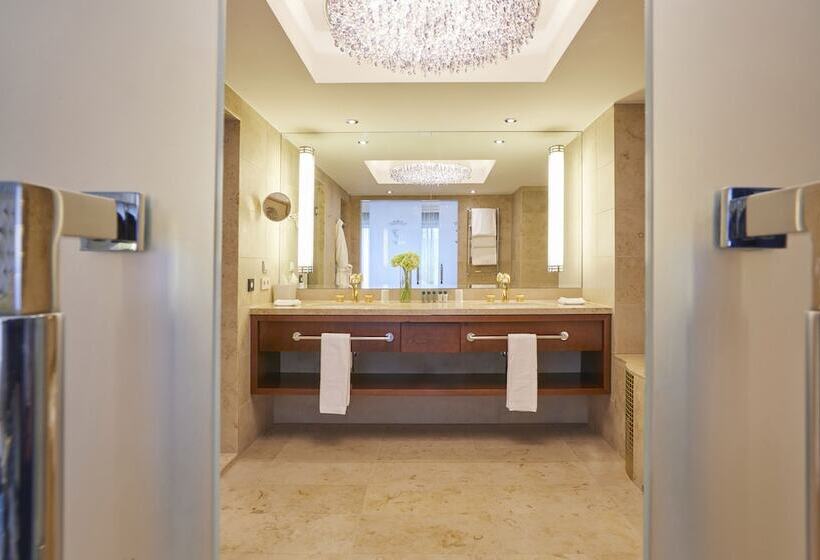 Президентский Люкс, Hilton Frankfurt Gravenbruch