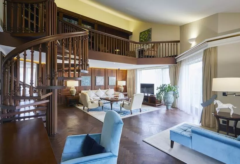 Presidential Suite, Hilton Frankfurt Gravenbruch