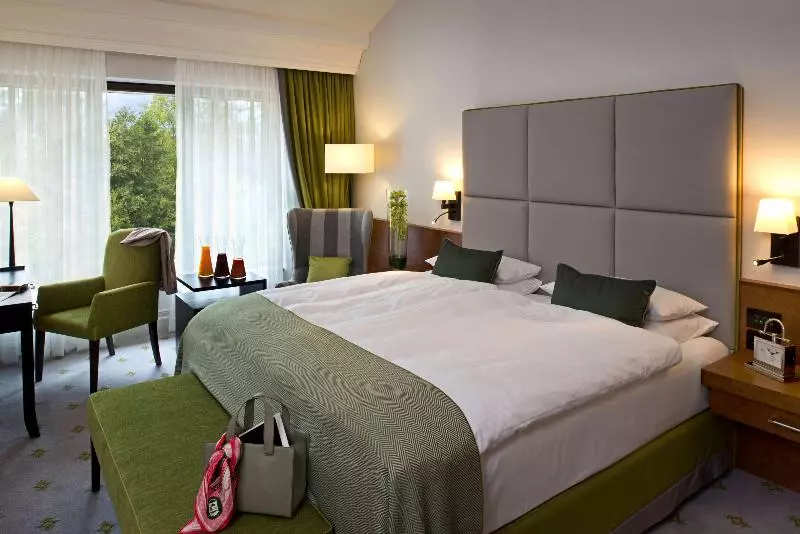 Deluxe Room, Hilton Frankfurt Gravenbruch