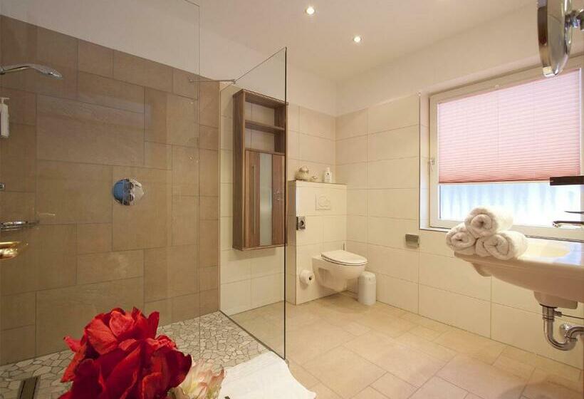 스탠다드 룸, Kleins Wiese