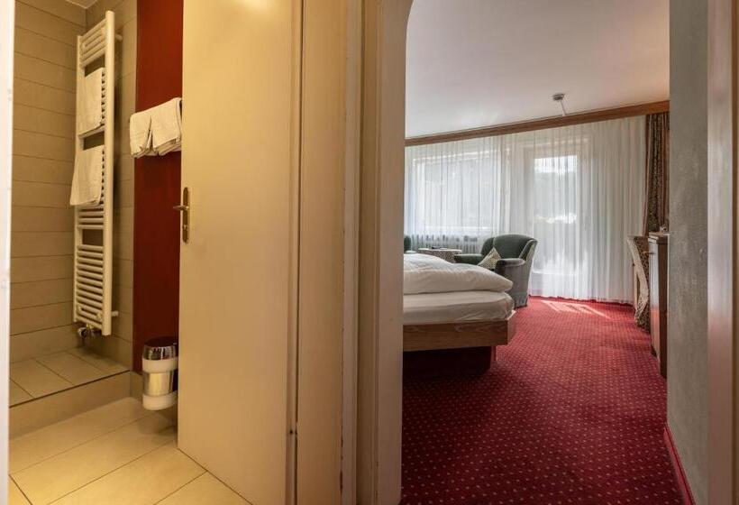 스탠다드 룸, Lamm