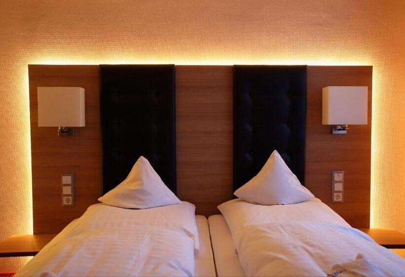 스탠다드 룸, Lamm