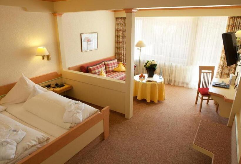 수피리어 룸, Lamm