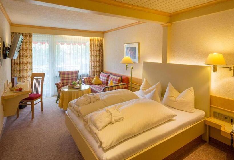 חדר סופריור יחיד, Lamm