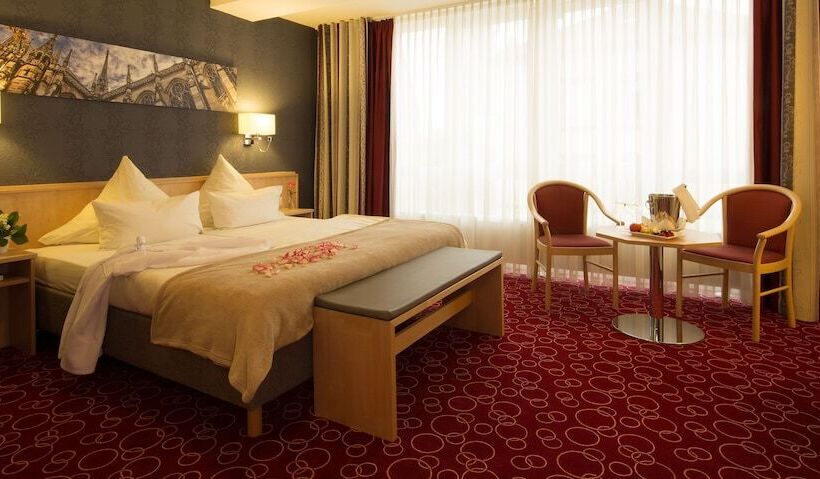 标准间, Lowengarten