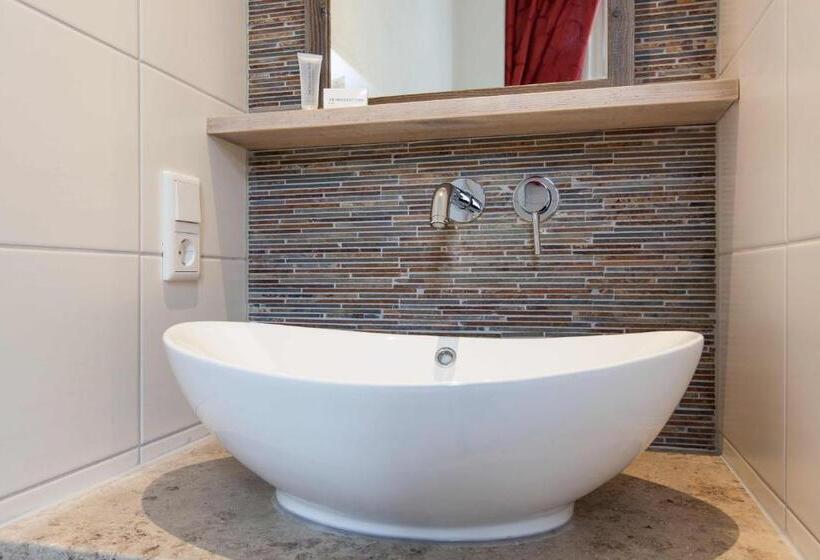 Семейный Номер, Nuhnetal