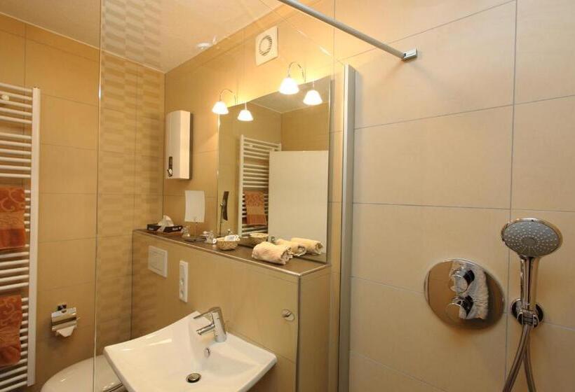 Апартаменты Комфорт 1 Спальня, Nuhnetal