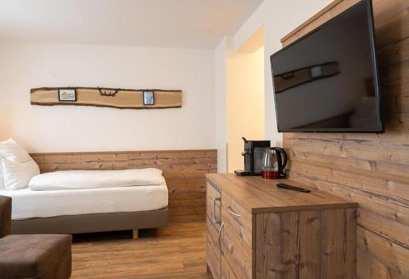 4인용 스탠다드 룸, Post Mit Klimaanlage