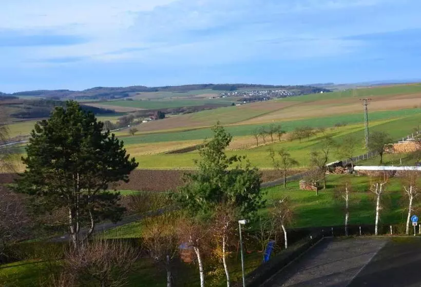 اتاق استاندارد با بالکن, Restaurant Berghof