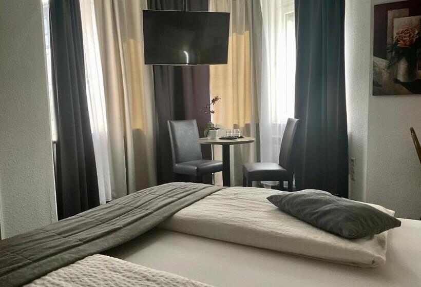 コンフォートルーム, Royal