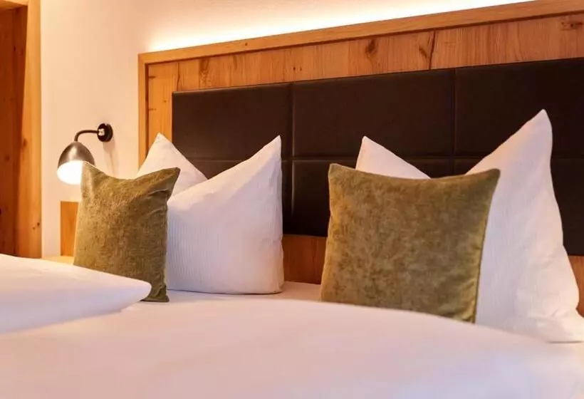 スーペリアースイート, Sporthotel Grafenwald 4 Sterne Superior