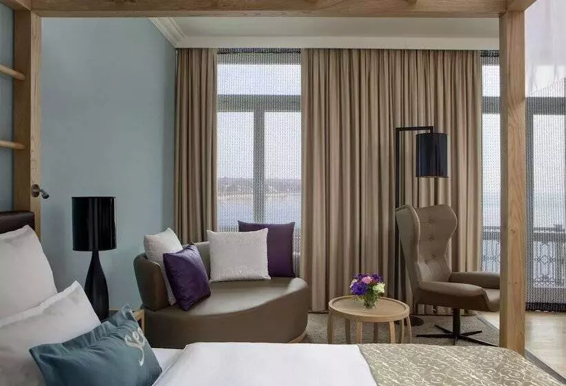 Deluxe-huone, Steigenberger Insel