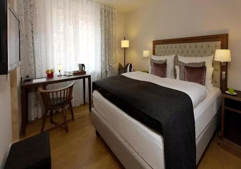 اتاق استاندارد, Waldhotel Stuttgart