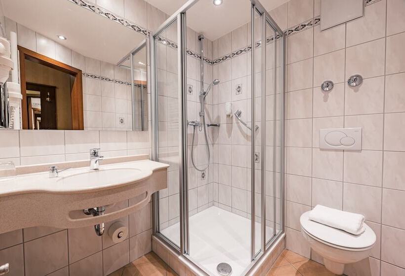 חדר סטנדרט, Wartburg