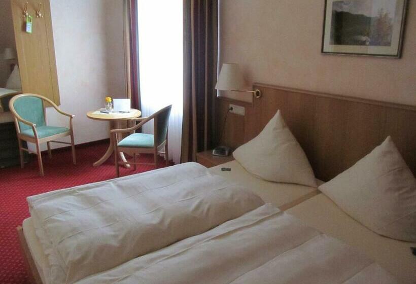 Quarto Estandar, Weinhaus Berg