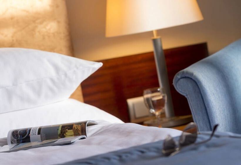 Номер Комфорт, Maritim Hotel Am Schlossgarten