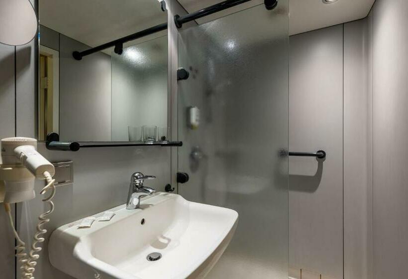 스탠다드 싱글 룸, Baden Baden