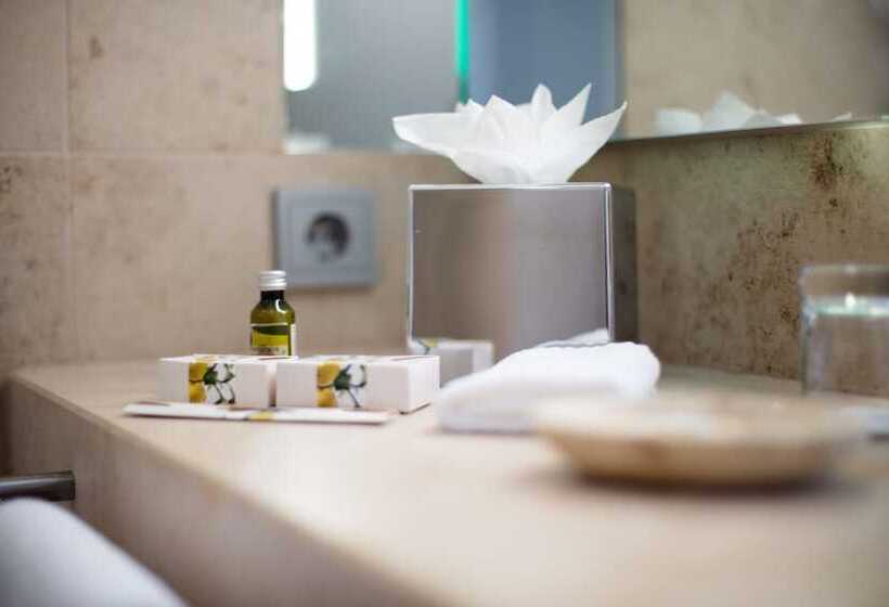 اتاق استاندارد, Waldhotel Stuttgart