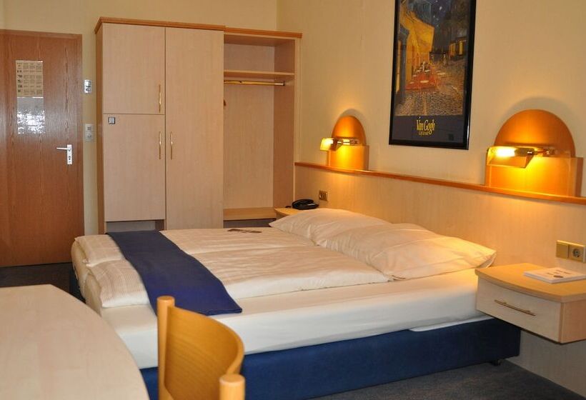 Номер Стандарт, City Partner Hotel Strauss
