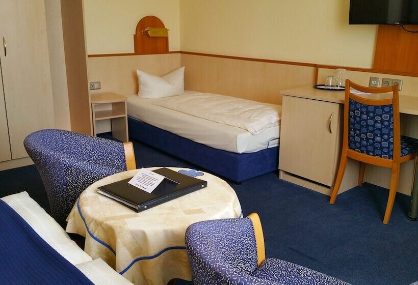 스탠다드 트리플 룸, City Partner Hotel Strauss