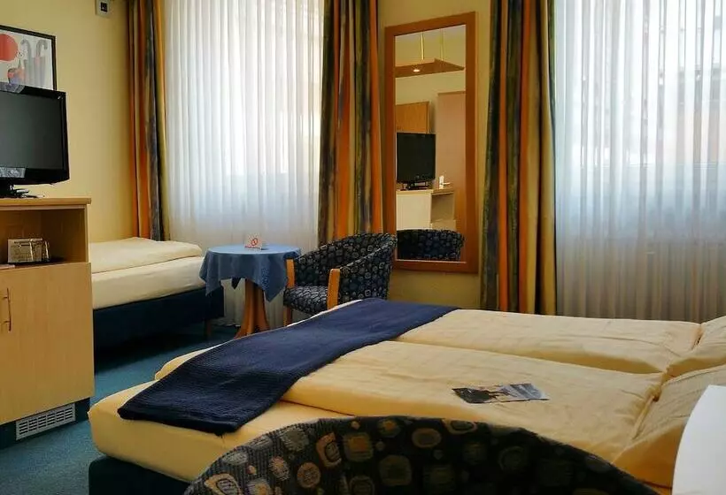 スタンダードトリプルルーム, City Partner Hotel Strauss