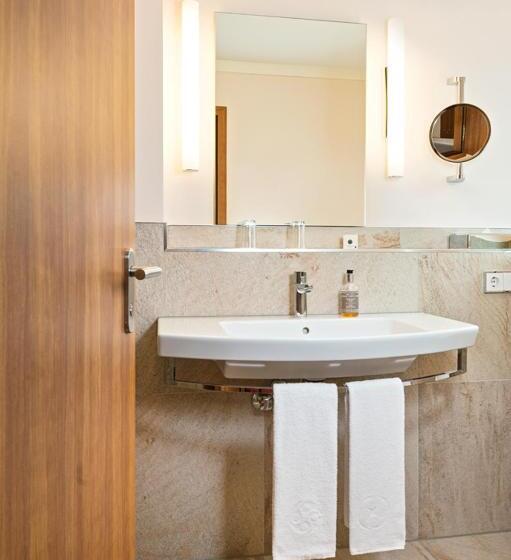 غرفة قياسية فردية, Bayerischer Hof