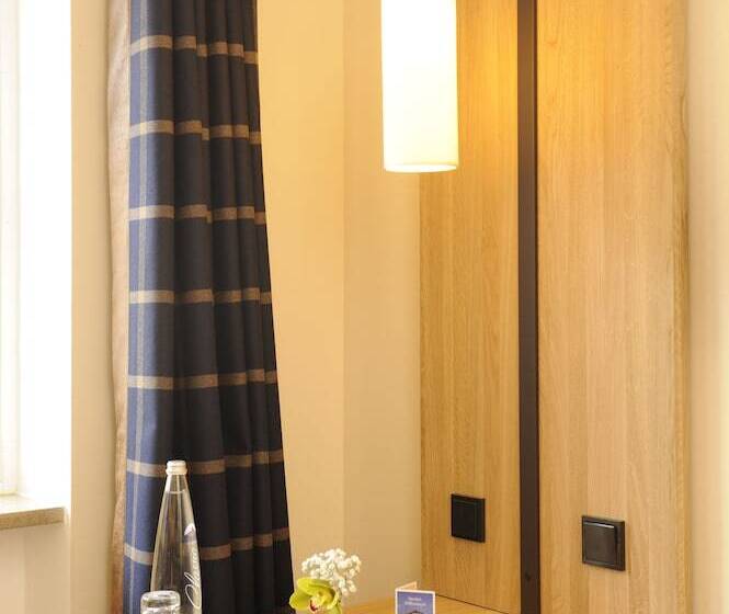 اتاق استاندارد یک نفره, Blauer Bock