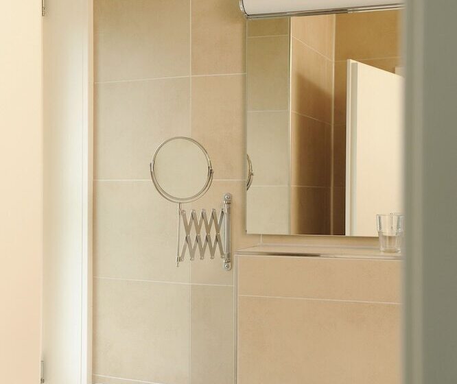 اتاق پرمیوم, Blauer Bock