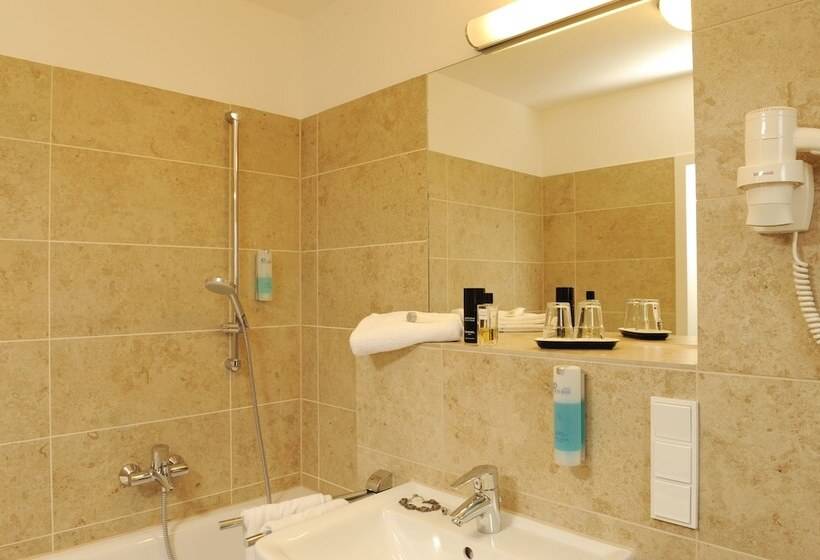 اتاق پرمیوم, Blauer Bock