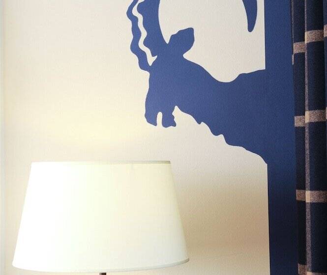 اتاق پرمیوم, Blauer Bock